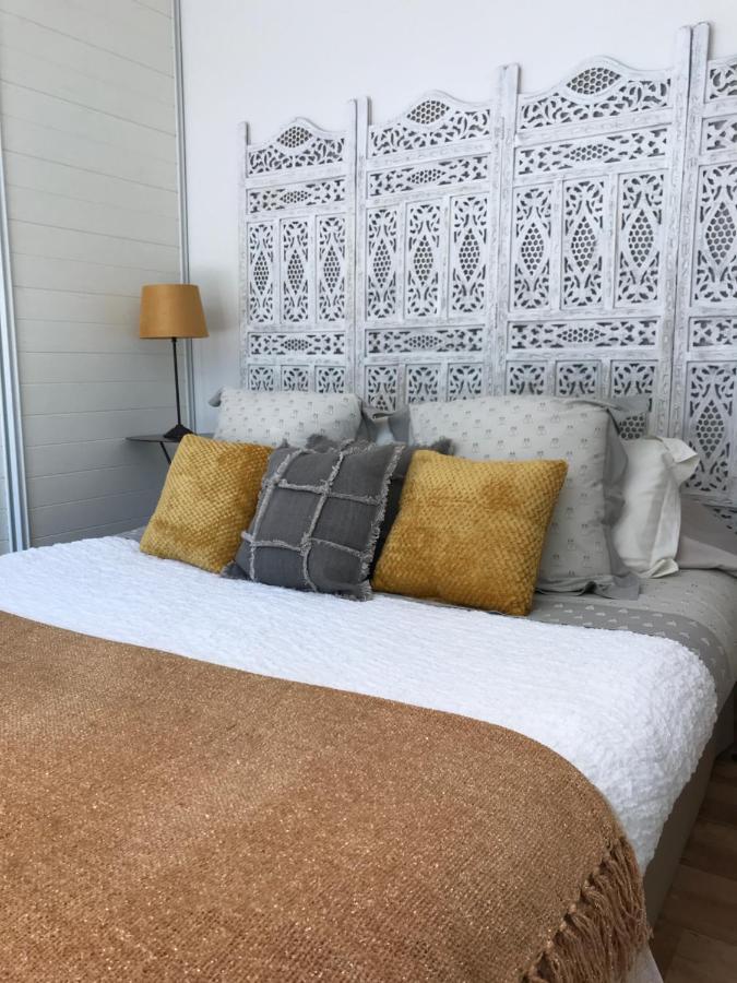 Le Jardin De La Cite Bed & Breakfast Carcassonne Bagian luar foto