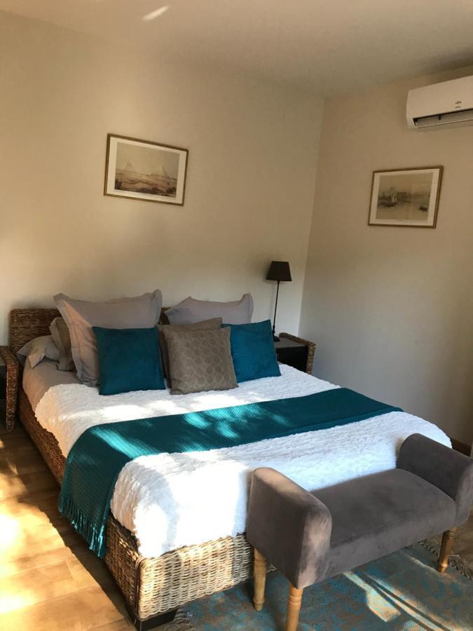 Le Jardin De La Cite Bed & Breakfast Carcassonne Bagian luar foto
