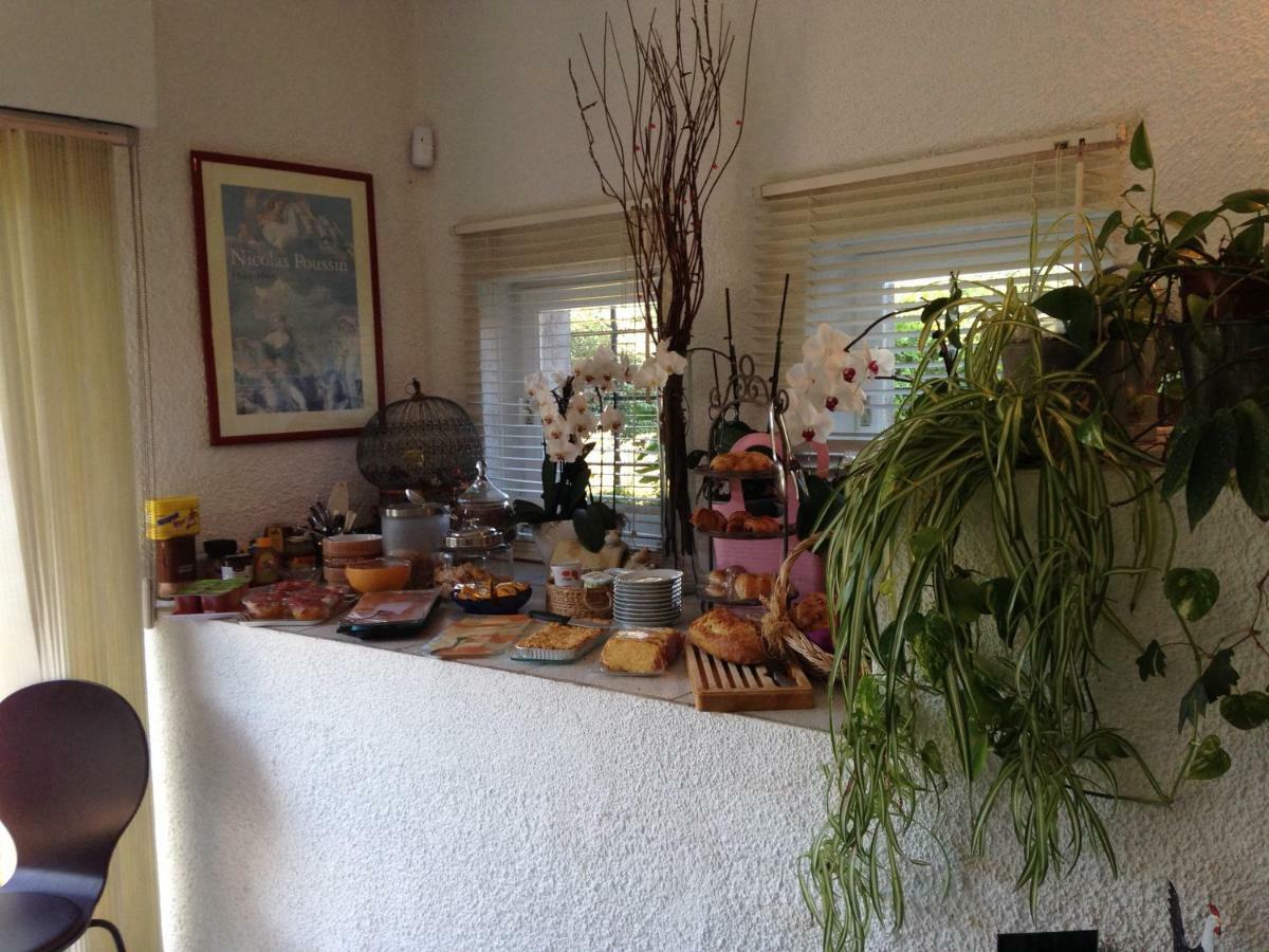 Le Jardin De La Cite Bed & Breakfast Carcassonne Bagian luar foto