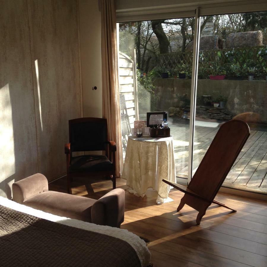 Le Jardin De La Cite Bed & Breakfast Carcassonne Bagian luar foto